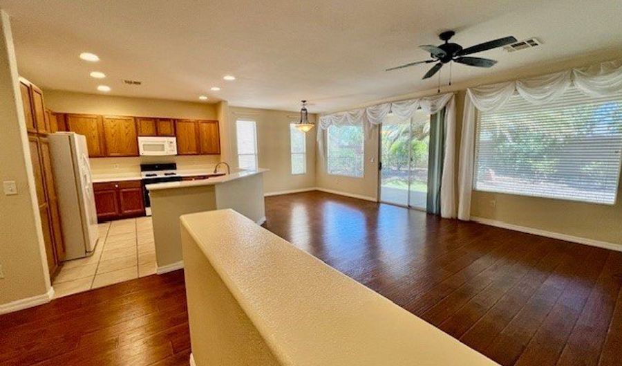 4438 Regalo Bello St, Las Vegas, NV 89135 - 2 Beds, 2 Bath