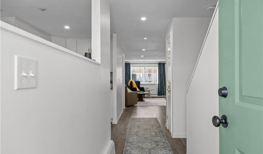 66 Girard Ave 324, Newport, RI 02840 - 2 Beds, 2 Bath