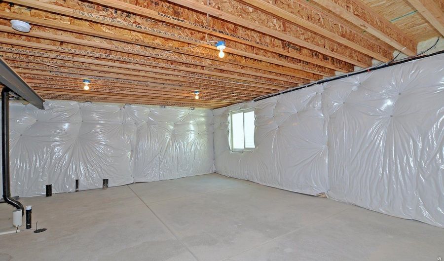 529 S 10th St, Berthoud, CO 80513 - 3 Beds, 3 Bath