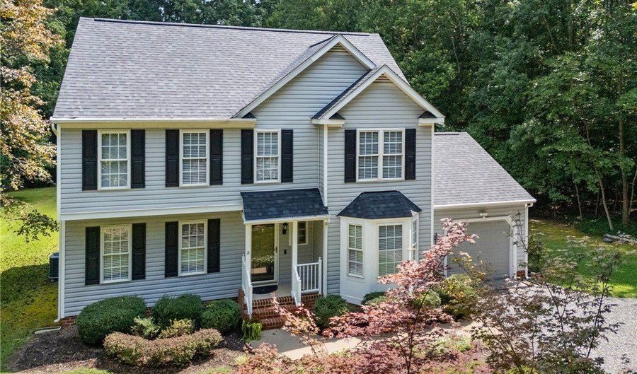 13048 Farrington Rd, Ashland, VA 23005 - 4 Beds, 3 Bath