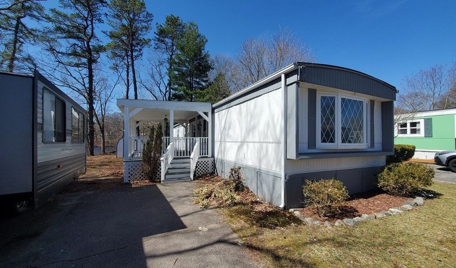 1340 Country St 66, Attleboro, MA 02703 - 2 Beds, 1 Bath