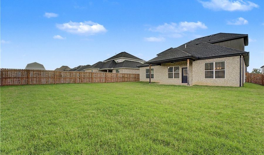 1081 Mammoth St, Bentonville, AR 72713 - 4 Beds, 3 Bath