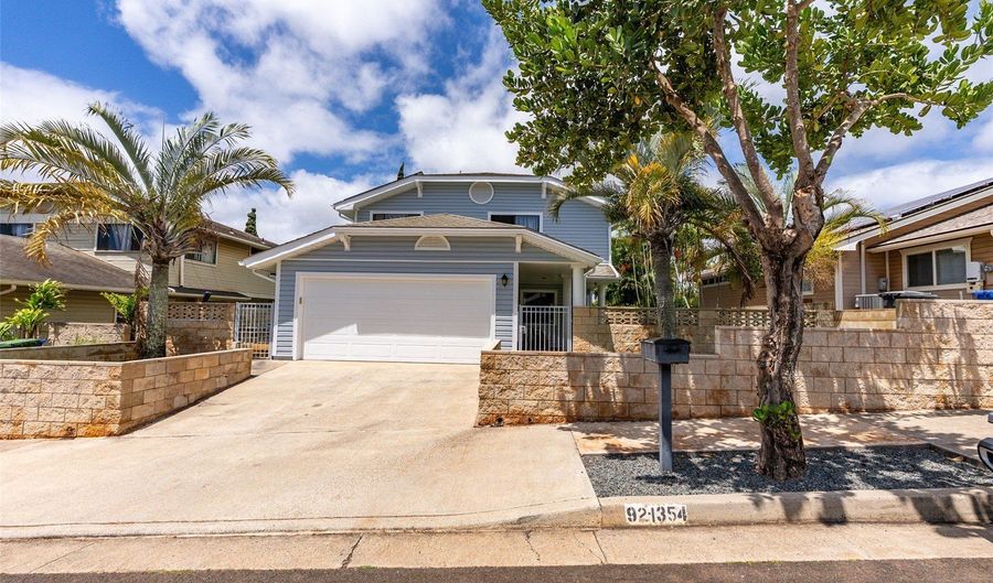 92-1354 Kikaha St, Kapolei, HI 96707 - 4 Beds, 3 Bath
