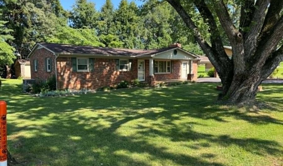 900 Rainbow Dr, Albany, KY 42602 - 3 Beds, 1 Bath