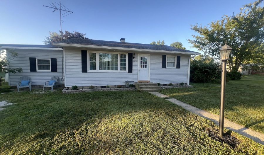 202 Walnut St, Bainbridge, IN 46105 - 3 Beds, 1 Bath