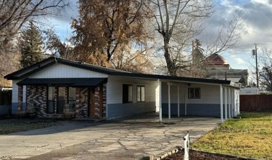 209 E 2nd St, Alturas, CA 96101 - 3 Beds, 2 Bath