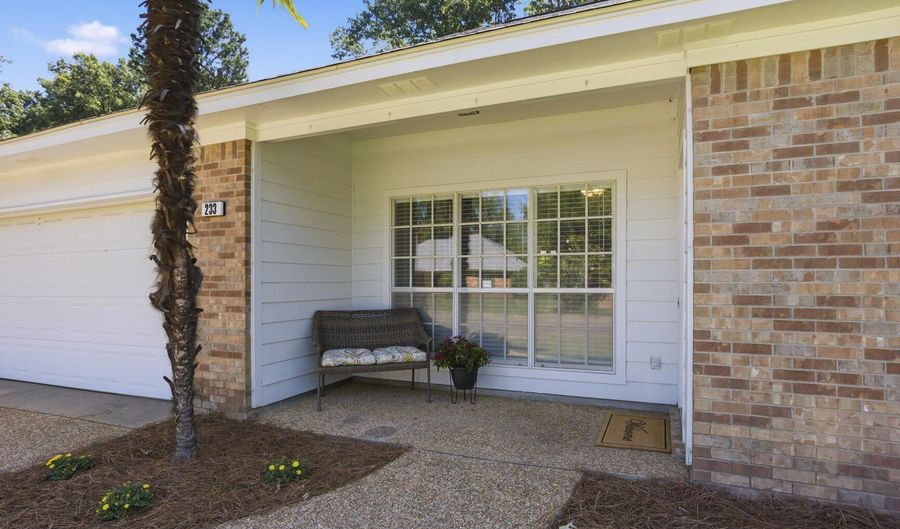 233 Mallard Dr, Brandon, MS 39047 - 3 Beds, 2 Bath