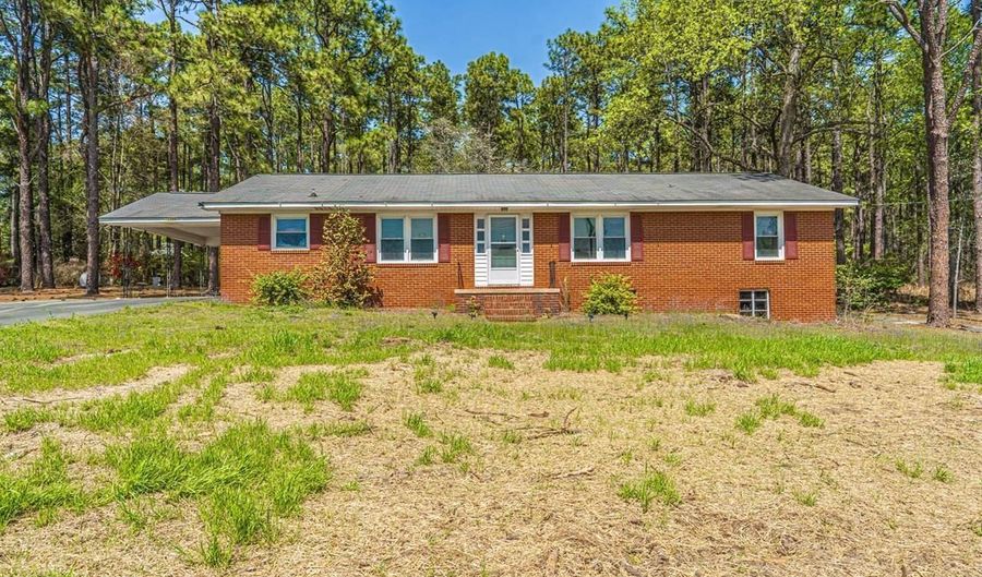 10395 Nc 211, Aberdeen, NC 28315 - 4 Beds, 2 Bath