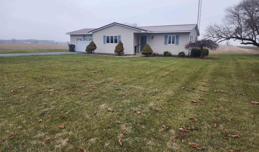 4471 E St Rd 218 Rd, Berne, IN 46733 - 2 Beds, 1 Bath
