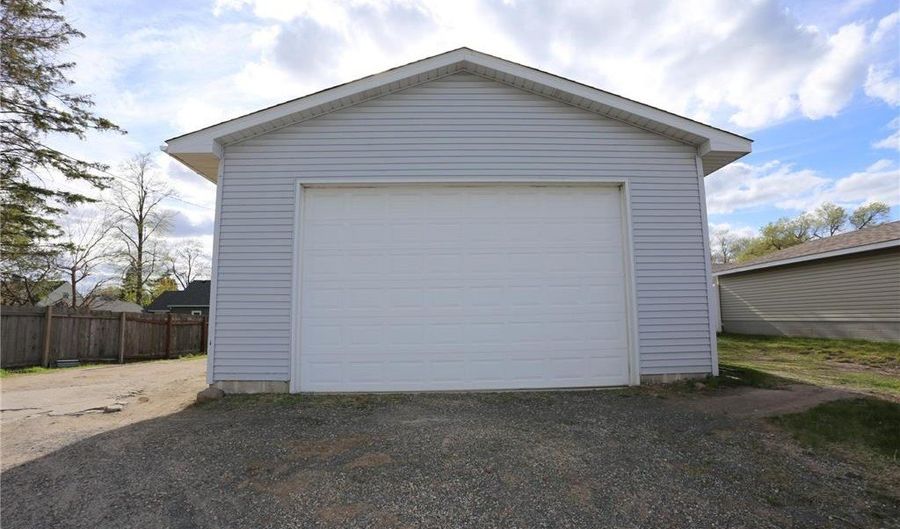 2626 Wingfield Ave, Anoka, MN 55303 - 2 Beds, 2 Bath