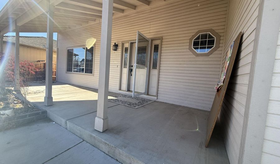 3182 Oreana Dr, Carson City, NV 89701 - 5 Beds, 2 Bath