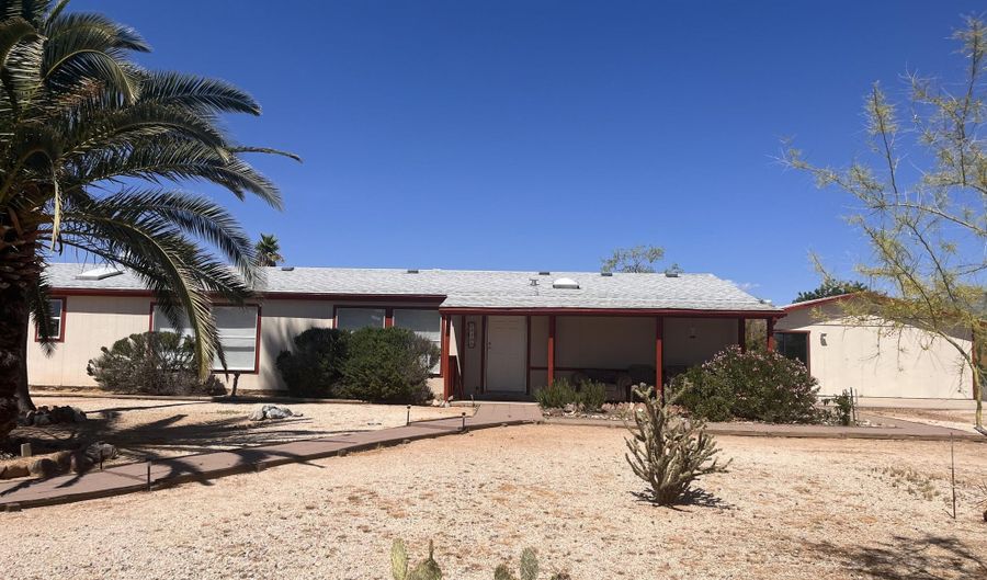 23152 W STAGHORN Ln, Congress, AZ 85332 - 4 Beds, 2 Bath