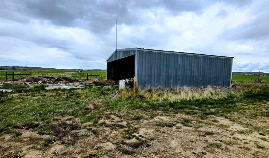Airport Rd, Broadus, MT 59317 - 0 Beds, 0 Bath