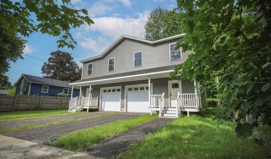206 Dale Rd 206, Burlington, VT 05408 - 3 Beds, 3 Bath