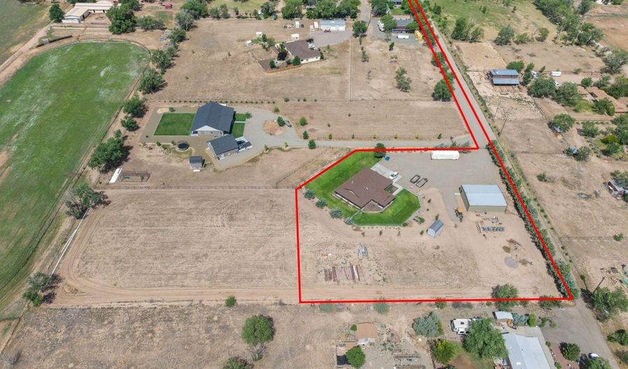 177 S Road 1 E, Chino Valley, AZ 86323 - 3 Beds, 3 Bath