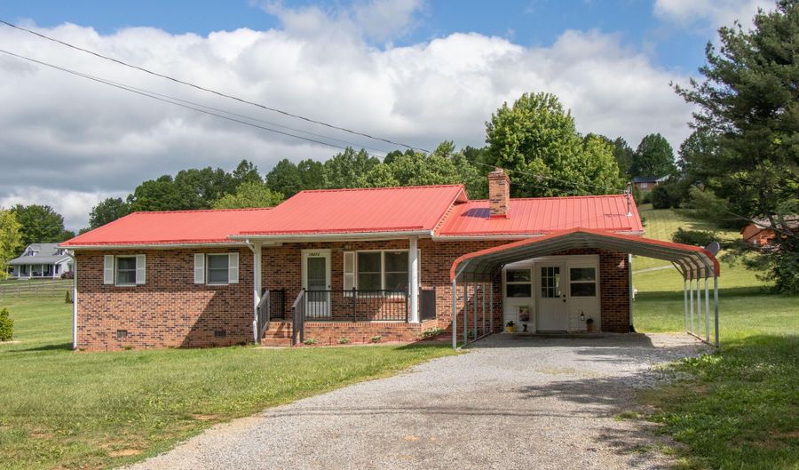18373 Woodland Hills Rd, Abingdon, VA 24210 - 3 Beds, 2 Bath