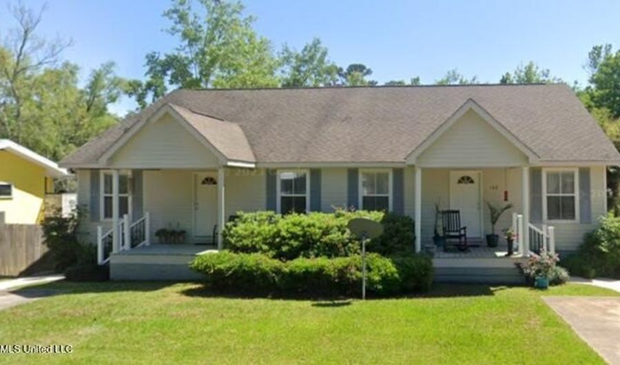 166 Felicity St, Bay St. Louis, MS 39520 - 3 Beds, 2 Bath