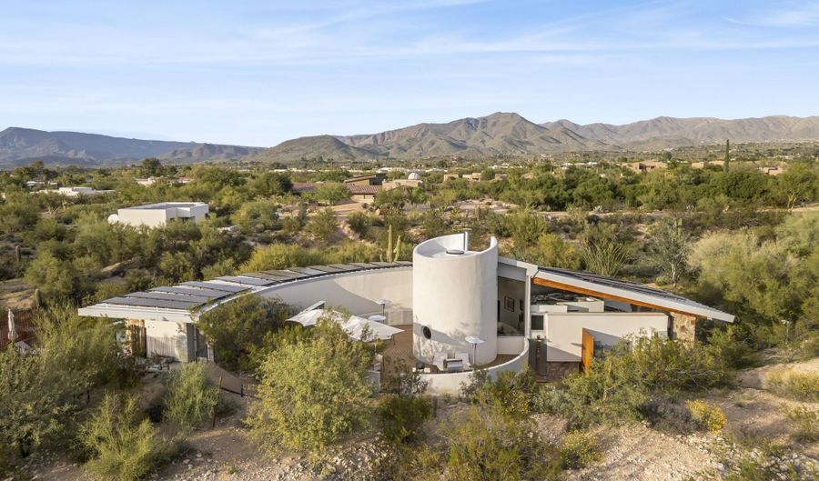 7915 E PRIMROSE Path, Carefree, AZ 85377 - 4 Beds, 5 Bath