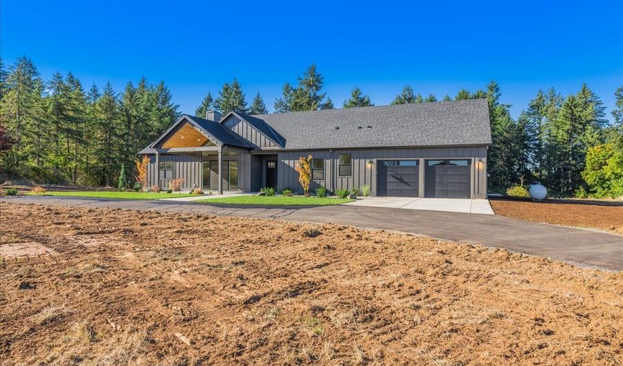 7168 SE EOLA HILLS Rd, Amity, OR 97101 - 3 Beds, 2 Bath