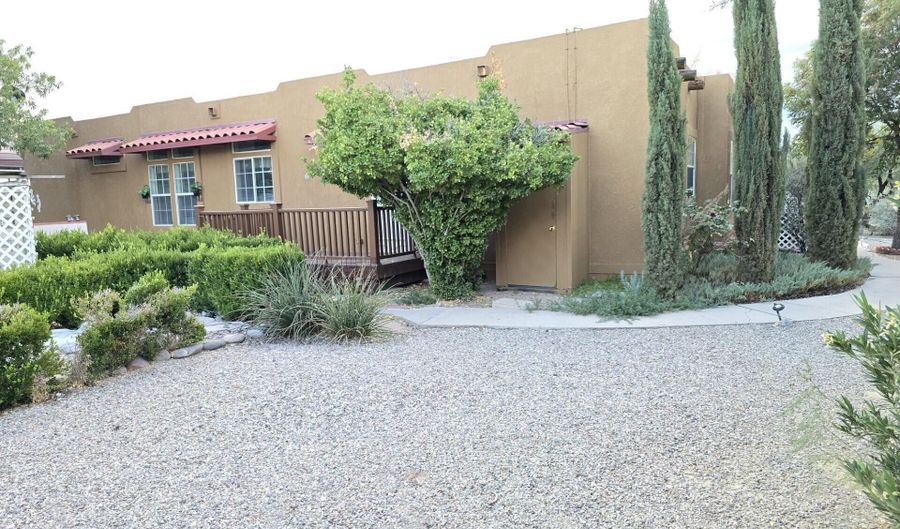 1040 E Miguel Ave, Benson, AZ 85602 - 3 Beds, 2 Bath