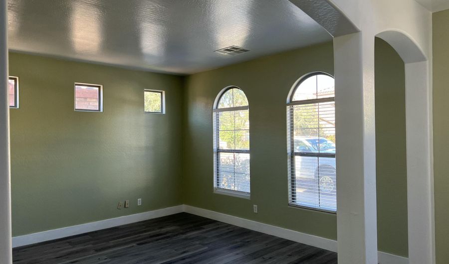 2679 E Chester Dr, Chandler, AZ 85286 - 4 Beds, 2 Bath