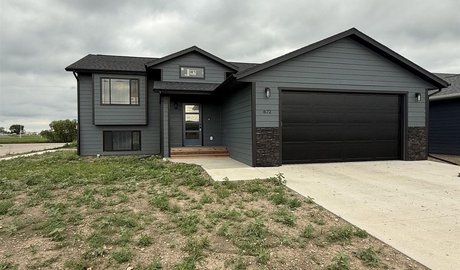 672 Eagle Ct, Box Elder, SD 57719 - 3 Beds, 2 Bath