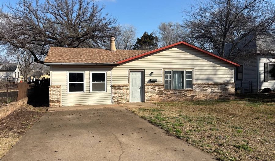 912 Locust, Alva, OK 73717 - 4 Beds, 2 Bath