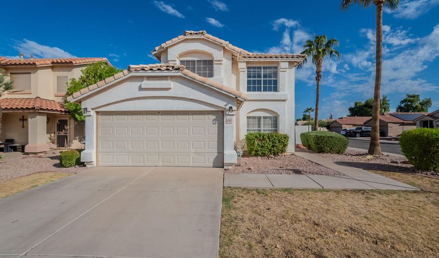 1070 W LARK Dr, Chandler, AZ 85286 - 4 Beds, 4 Bath