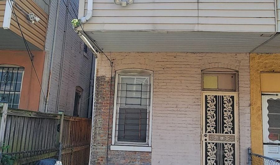2705 PARKWOOD Ave, Baltimore, MD 21217 - 3 Beds, 1 Bath