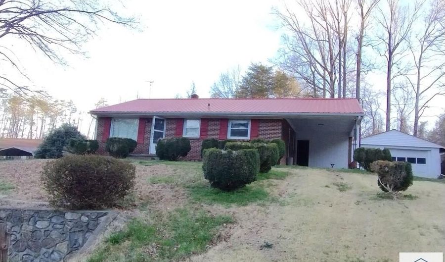 129 Townsend Dr, Bassett, VA 24055 - 3 Beds, 1 Bath