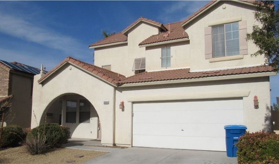 3044 Andretti Ln, Henderson, NV 89052 - 4 Beds, 5 Bath