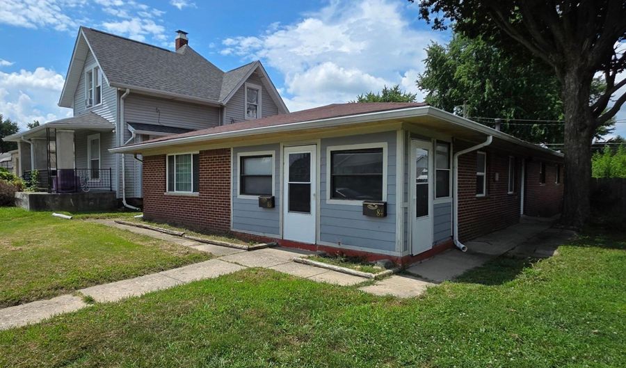 84 S 6th Ave, Beech Grove, IN 46107 - 2 Beds, 1 Bath