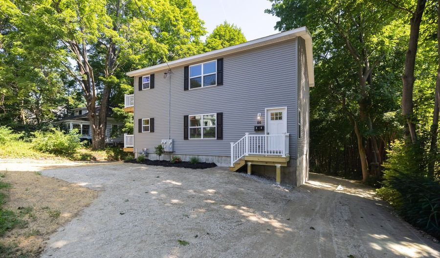 86 Western Ave, Auburn, ME 04210 - 0 Beds, 2 Bath