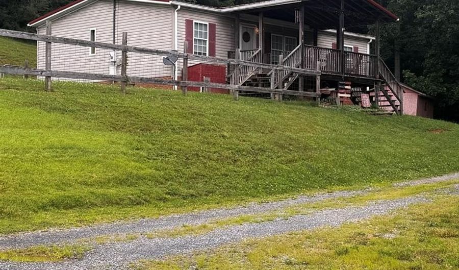819 Crowe Hollow Rd, Atkins, VA 24311 - 3 Beds, 2 Bath
