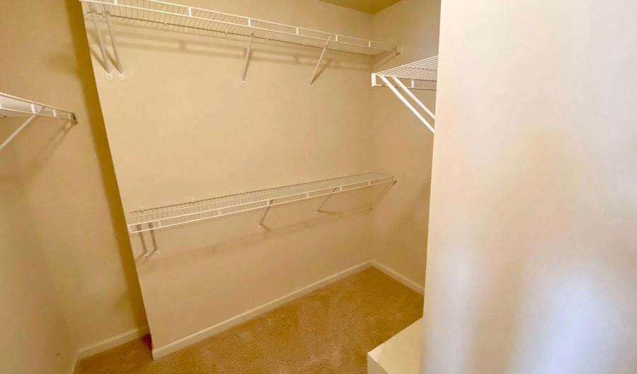 24622 SEACLIFF Ter, Aldie, VA 20105 - 3 Beds, 3 Bath