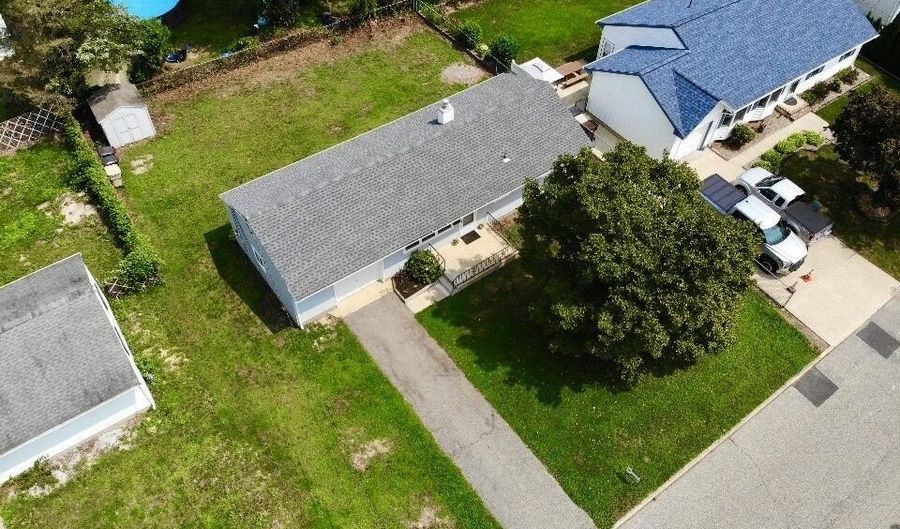 27 Anchorage Blvd, Bayville, NJ 08721 - 2 Beds, 1 Bath