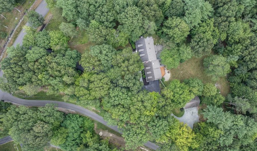 68 Perry Rd, Bedford, NH 03110 - 4 Beds, 5 Bath
