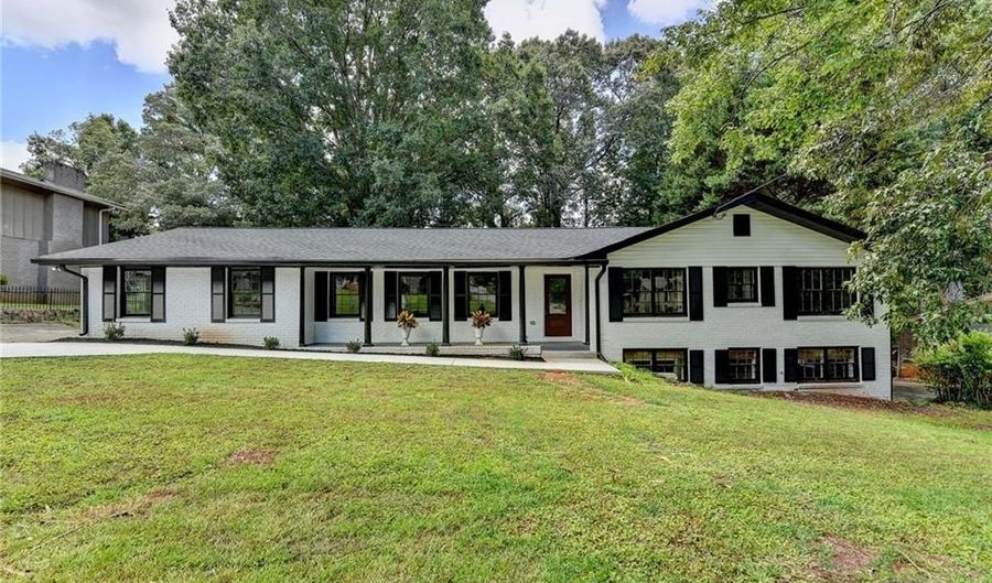 4491 Buckingham Cir, Decatur, GA 30035 - 6 Beds, 4 Bath