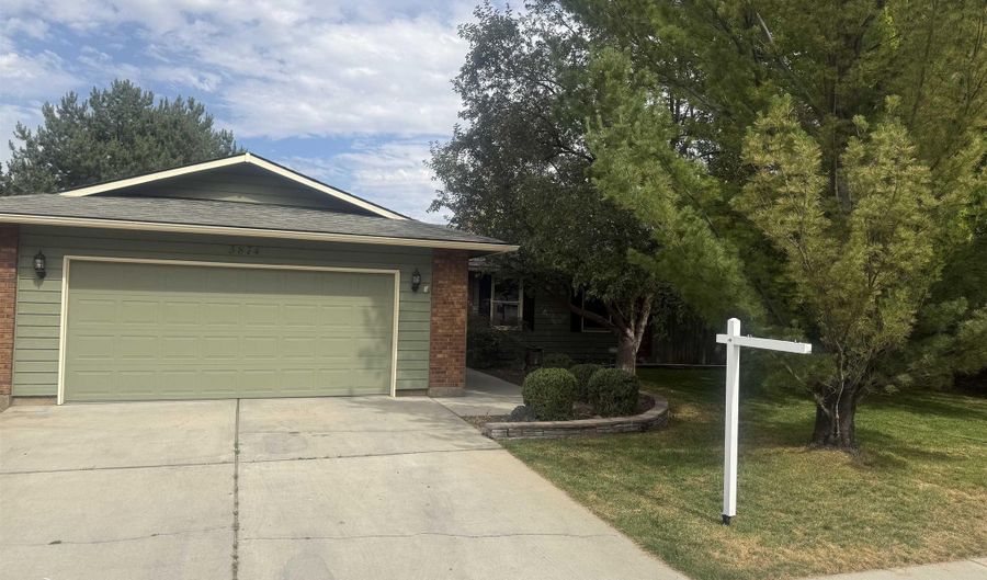 3874 N Bryson Way, Boise, ID 83713 - 3 Beds, 2 Bath