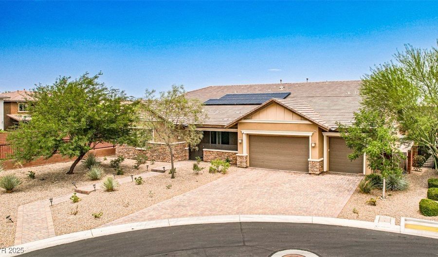 5733 Logan Heights Ct, Las Vegas, NV 89135 - 5 Beds, 5 Bath