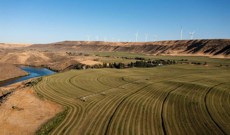 14400 E. Shoestring Rd, Bliss, ID 83314 - 3 Beds, 2 Bath