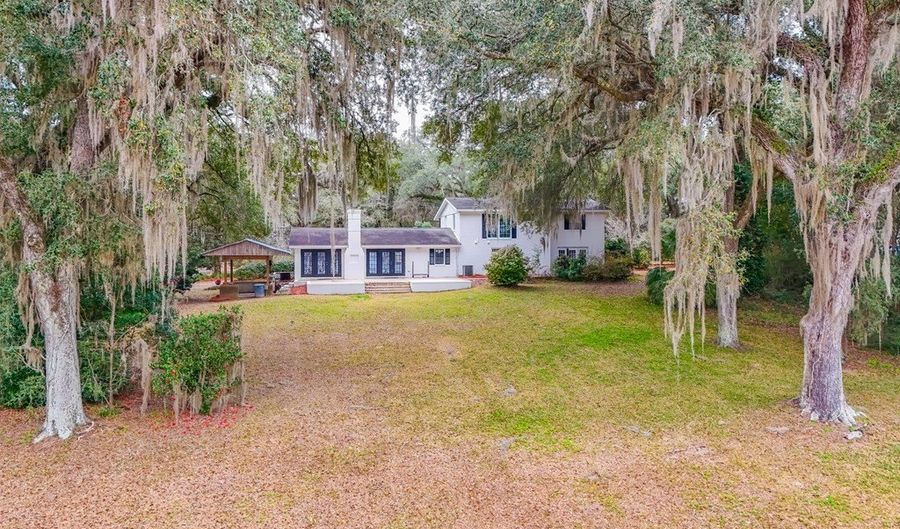 1911 Lake Douglas Rd, Bainbridge, GA 39819 - 4 Beds, 4 Bath