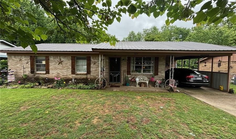 924 Chitwood St, Alma, AR 72921 - 3 Beds, 1 Bath