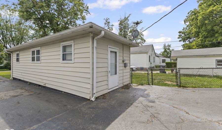 736 Sparrow Ave, Indianapolis, IN 46227 - 2 Beds, 2 Bath
