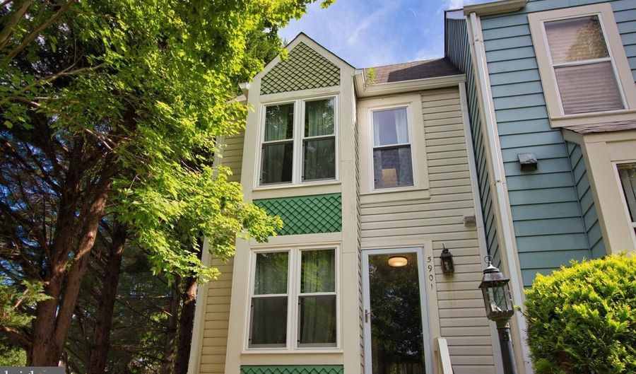 5901 SAINT GILES Way, Alexandria, VA 22315 - 3 Beds, 3 Bath