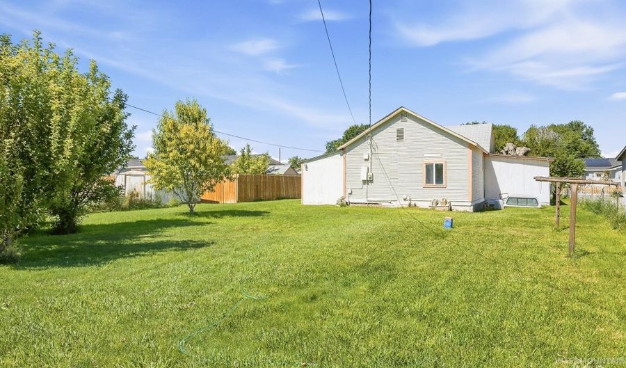 643 Conant Ave, Burley, ID 83318 - 3 Beds, 1 Bath