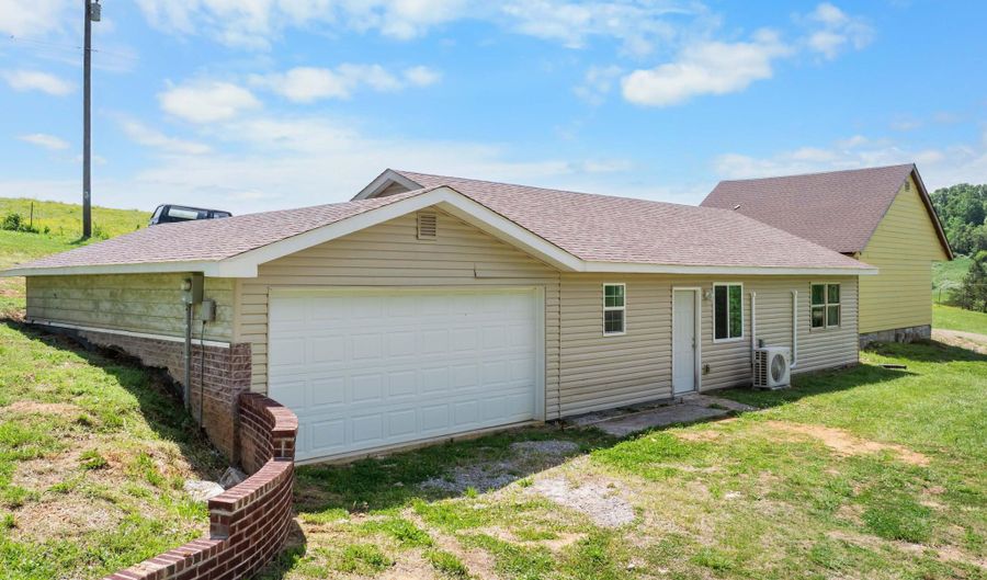 246 Cabbage Rd, Blaine, TN 37709 - 2 Beds, 2 Bath
