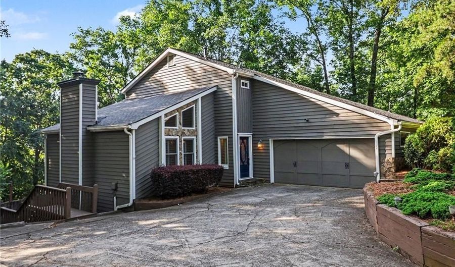 140 Fairway Ridge Dr, Alpharetta, GA 30022 - 4 Beds, 4 Bath