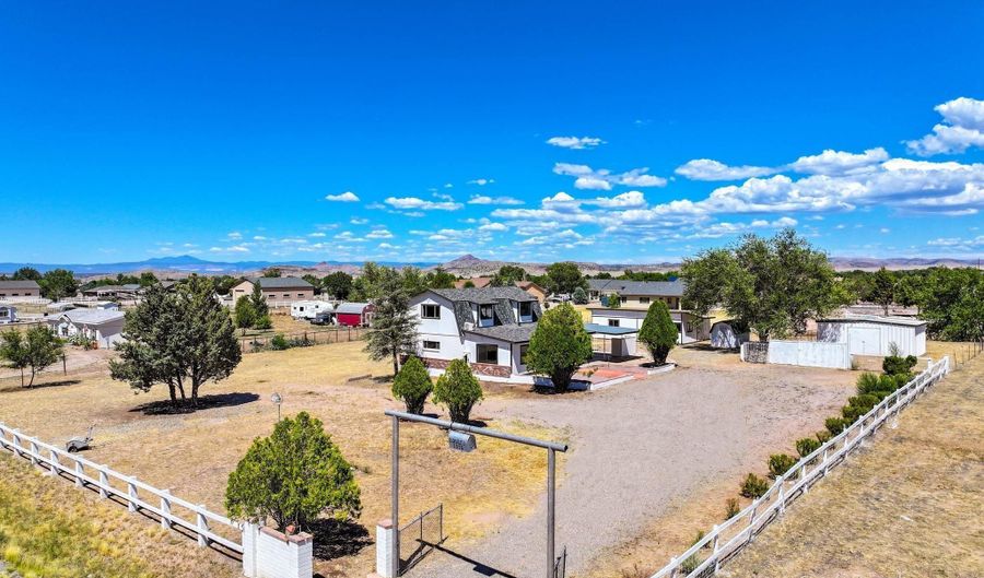 2375 N Cochise St, Chino Valley, AZ 86323 - 3 Beds, 2 Bath