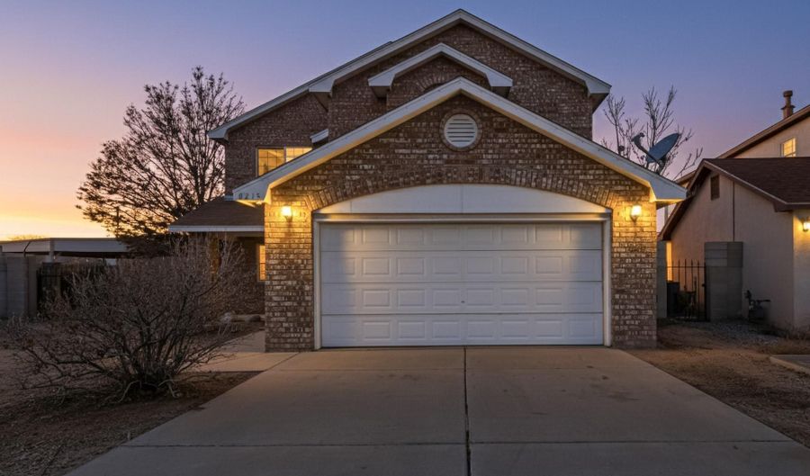 8215 Nerisa Ct SW, Albuquerque, NM 87121 - 4 Beds, 3 Bath